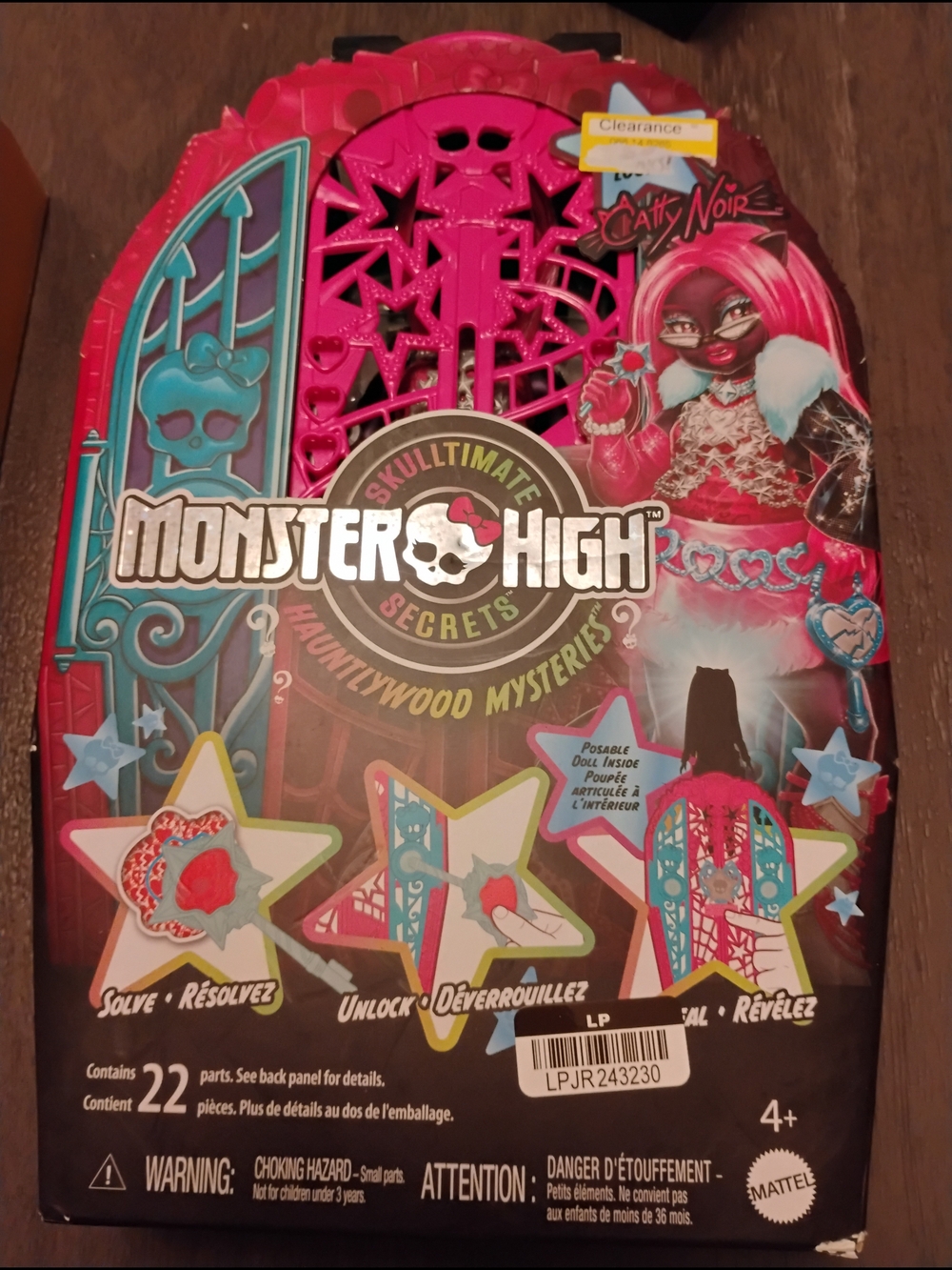 Monster High Playset – Hot Pink & Teal Accents
